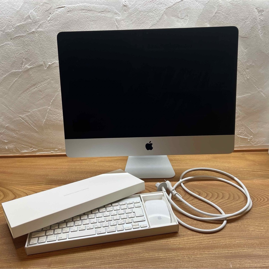 Mac (Apple)(マック)のiMac (21.5-inch, Late 2013) スマホ/家電/カメラのPC/タブレット(デスクトップ型PC)の商品写真