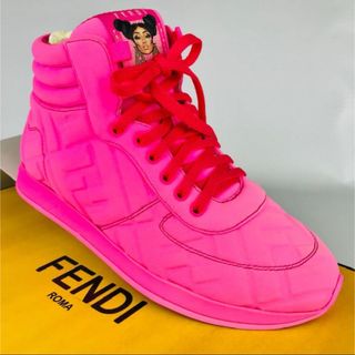 FENDI - 新品未使用★FENDI・レザー エンボス ズッカ柄 スニーカー(35)訳アリ