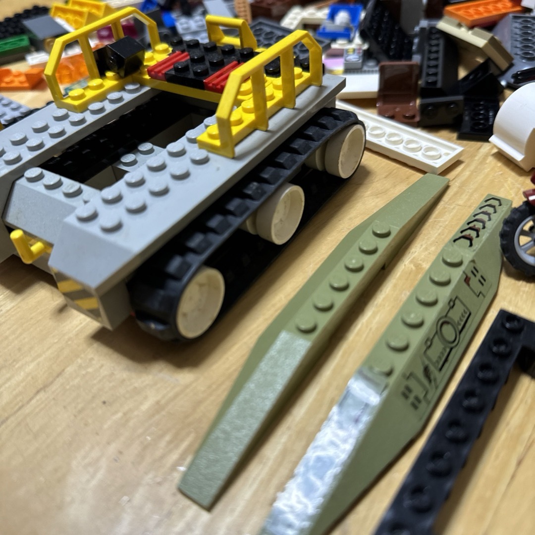Lego(レゴ)のレゴ（lego）692g！まとめ売り 0.69kg　基本ブロック大量　中古 キッズ/ベビー/マタニティのおもちゃ(知育玩具)の商品写真