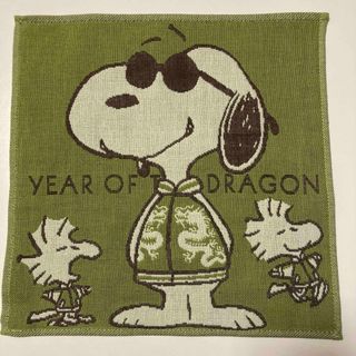 ビンテージピーナッツ(Vintage PEANUTS)のSNOOPY ジョークール　ドラゴン　スタジャン　ガーゼ　ハンカチ　ギフト　たつ(ハンカチ)