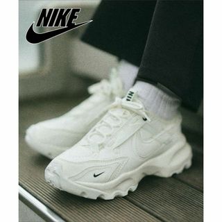 ナイキ(NIKE)のNIKE W TC 7900 スニーカー ナイキ DD9682-100(スニーカー)