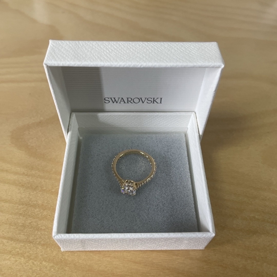 SWAROVSKI(スワロフスキー)のスワロフスキー　リング　イエローゴールド レディースのアクセサリー(リング(指輪))の商品写真