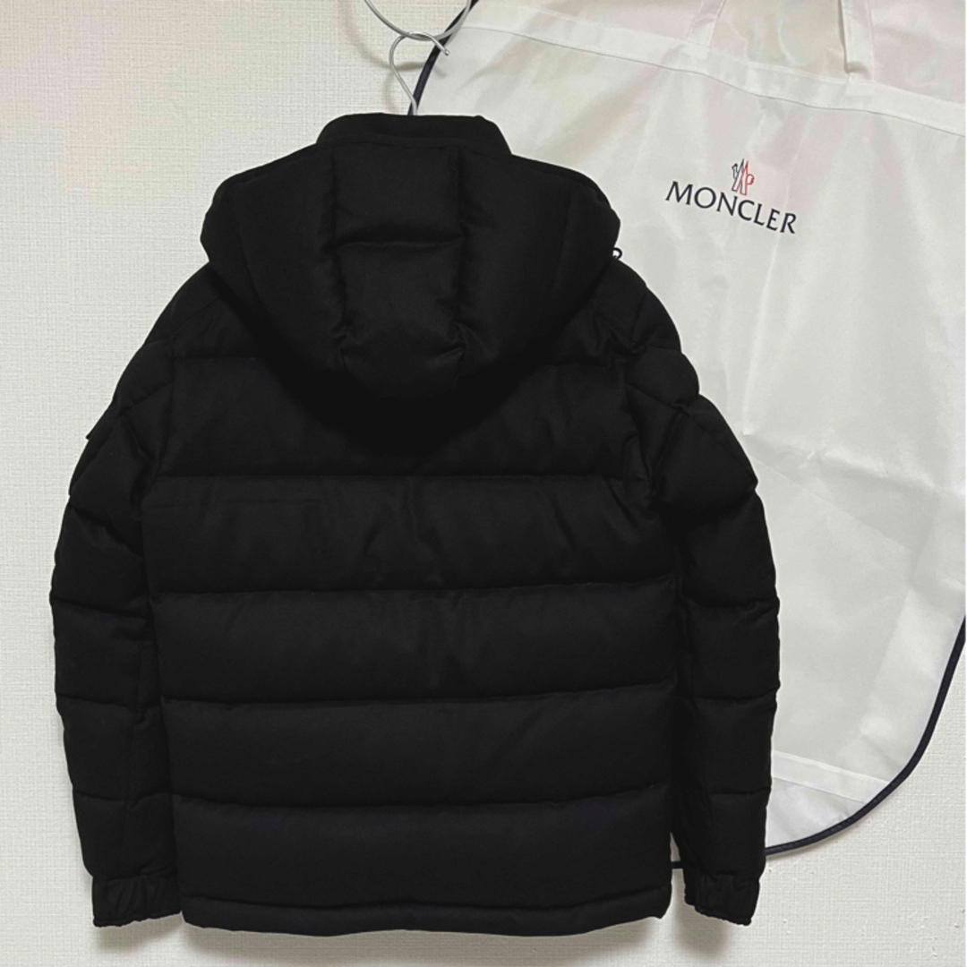 MONCLER(モンクレール)の国内正規品 MONCLER モンクレール モンジュネーブル ブラック サイズ0 メンズのジャケット/アウター(ダウンジャケット)の商品写真