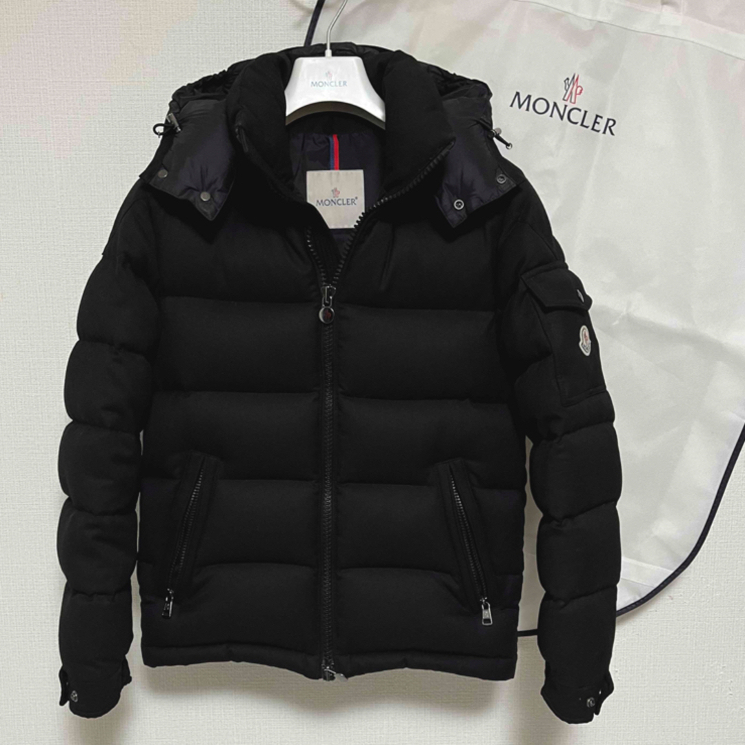 MONCLER(モンクレール)の国内正規品 MONCLER モンクレール モンジュネーブル ブラック サイズ0 メンズのジャケット/アウター(ダウンジャケット)の商品写真