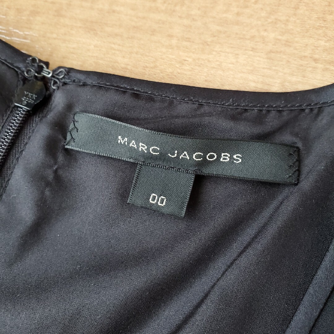 MARC JACOBS(マークジェイコブス)の【美品】MARCJACOBS シルクワンピース【美品】 レディースのワンピース(ひざ丈ワンピース)の商品写真