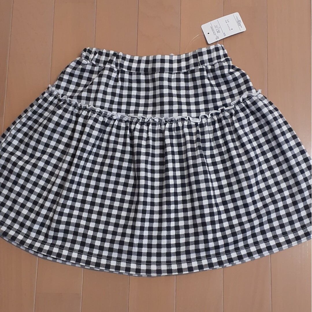 新品未使用　スカート 春夏用 キッズ/ベビー/マタニティのキッズ服女の子用(90cm~)(スカート)の商品写真