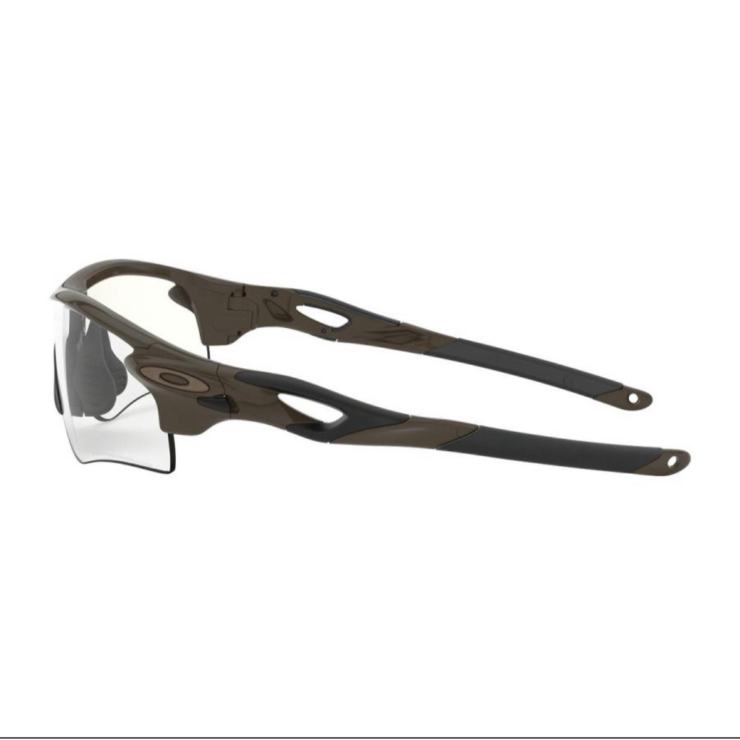 Oakley(オークリー)のオークリーレーダーロックパス　クリアトゥ ブラックイリジウムフォトクロミック メンズのファッション小物(サングラス/メガネ)の商品写真