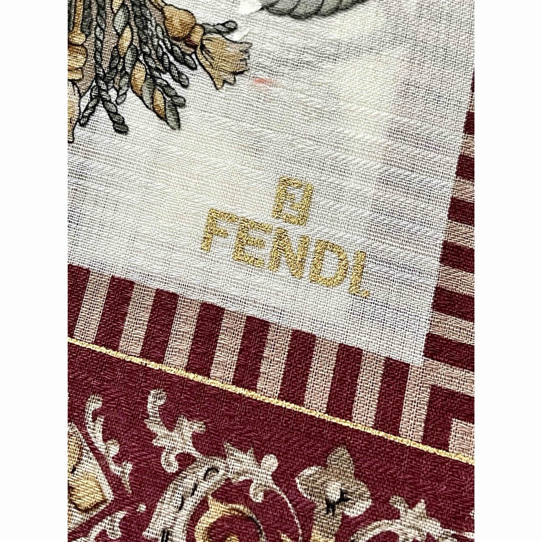 FENDI(フェンディ)の未使用品　FENDI他、エンジ〜ブラウン系ハンカチ3枚 レディースのファッション小物(ハンカチ)の商品写真