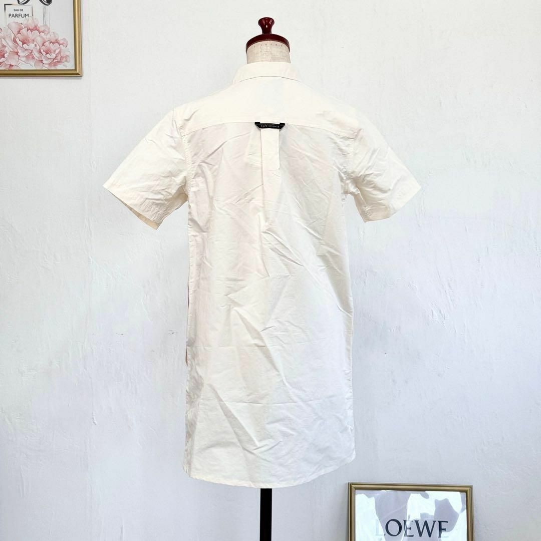 Cape HEIGHTS(ケープハイツ)の新品 未使用 ケープハイツ ポロシャツワンピース 白 膝丈 春 夏 レディースのトップス(ポロシャツ)の商品写真