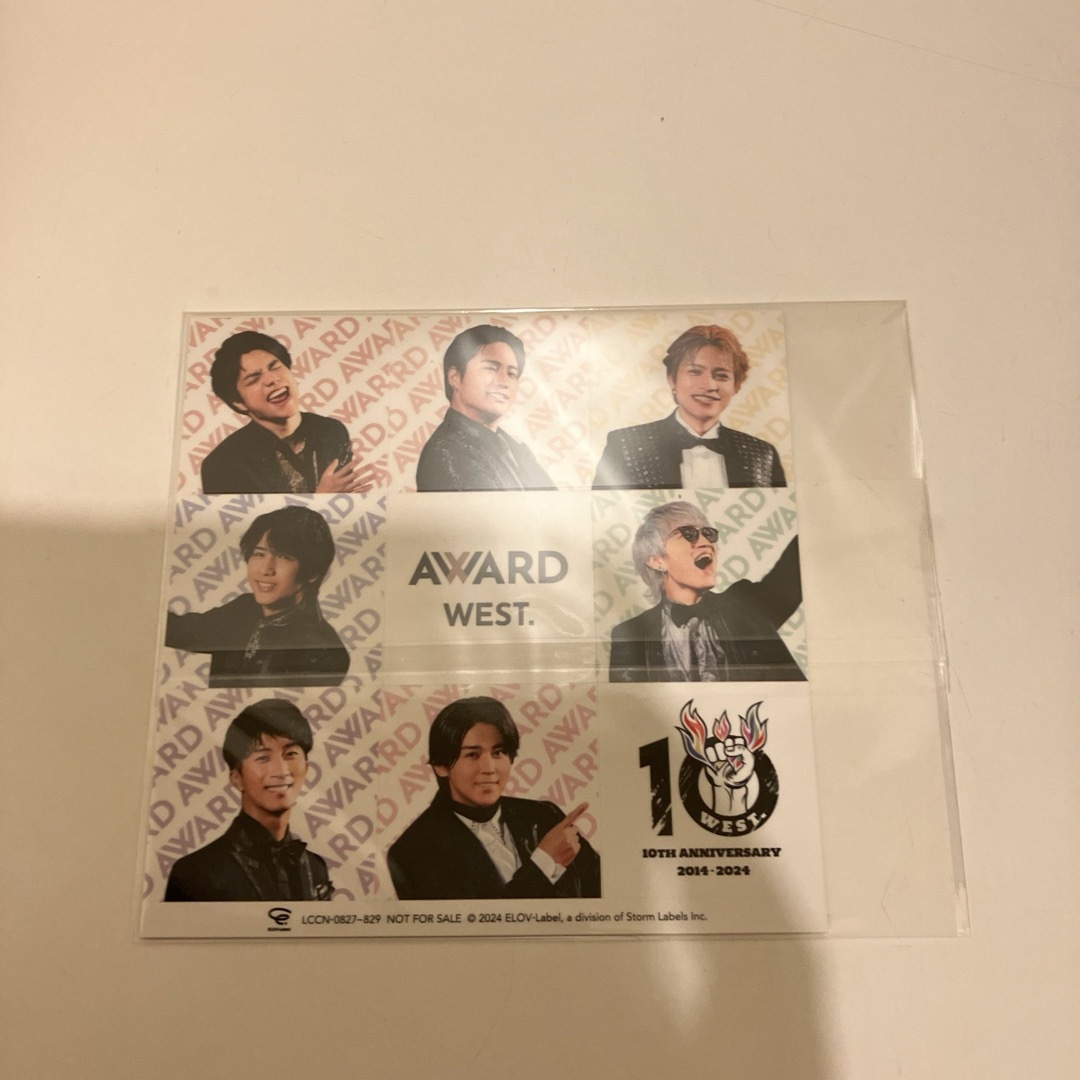 ジャニーズWEST(ジャニーズウエスト)のAWARD エンタメ/ホビーのDVD/ブルーレイ(ミュージック)の商品写真