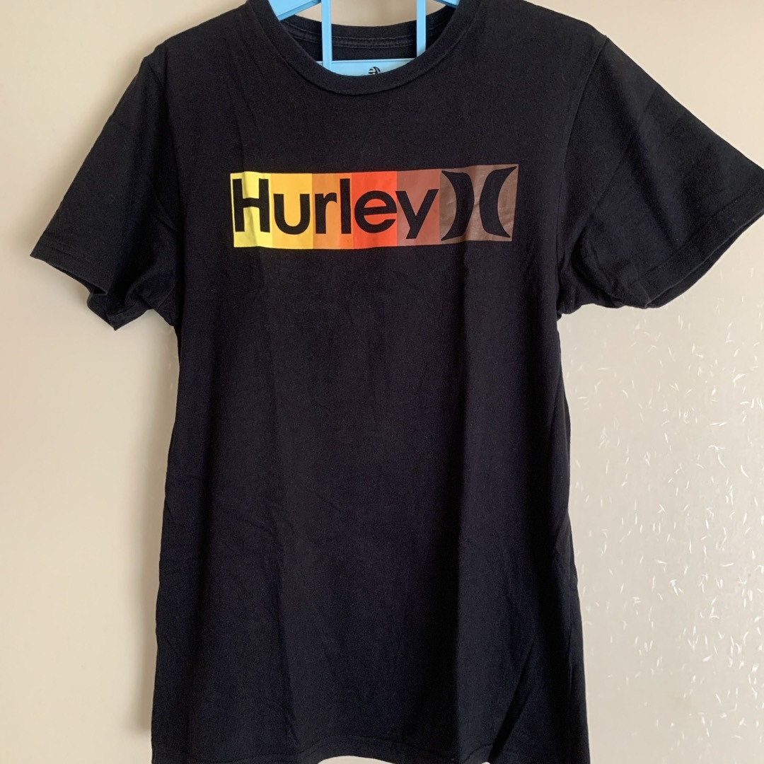 Hurley(ハーレー)のHurley 黒Tシャツ メンズのトップス(Tシャツ/カットソー(半袖/袖なし))の商品写真