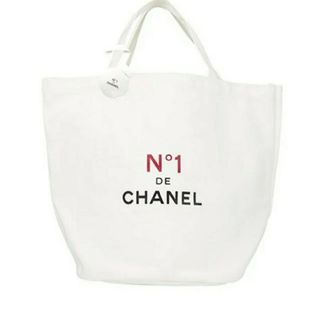 シャネル(CHANEL)のCHANELノベルティキャンバスバッグ　GIVENCHYポーチ付(ノベルティグッズ)