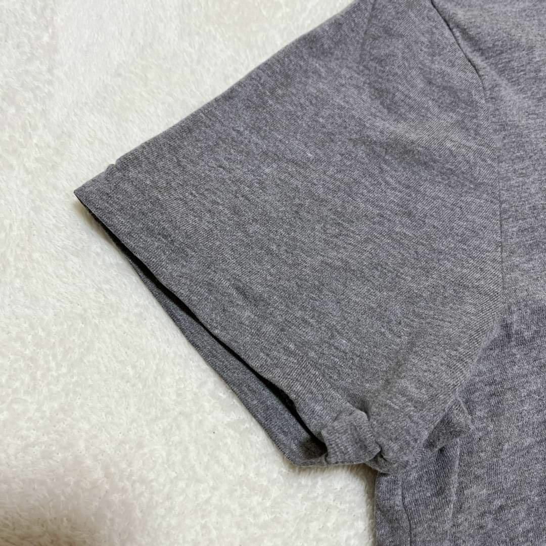 《MUSCLE Abercrombie&Fitch》 グレー 半袖 刺繍 レディースのトップス(Tシャツ(半袖/袖なし))の商品写真