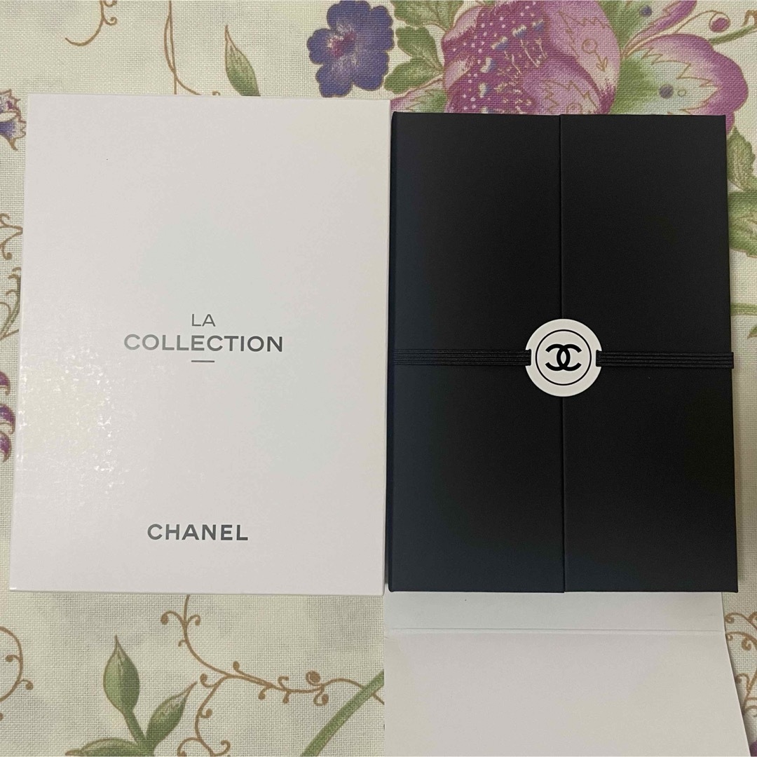 CHANEL(シャネル)のCHANEL  LA COLLECTION 2024 付箋＆ペンシルセット インテリア/住まい/日用品の文房具(ノート/メモ帳/ふせん)の商品写真