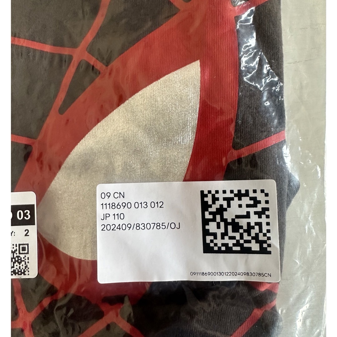 H&M(エイチアンドエム)の《新作》新品　スパイダーマン　Tシャツ&ショートパンツ　セットアップ　110 キッズ/ベビー/マタニティのキッズ服男の子用(90cm~)(その他)の商品写真