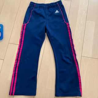 アディダス(adidas)のadidasパンツ130センチ👖(パンツ/スパッツ)