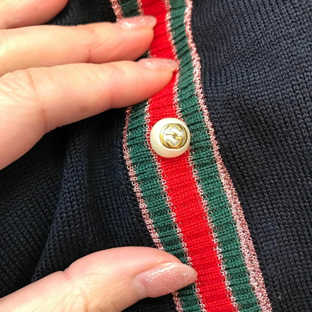 Gucci(グッチ)の☆美品☆GUCCI　グッチ　シェリーライン　カーディガン　パールボタン　ロゴ レディースのトップス(カーディガン)の商品写真