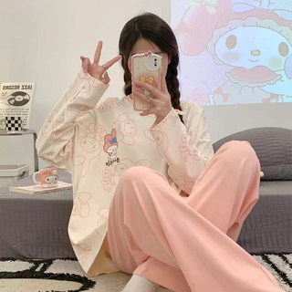 春新作　可愛い　クロミちゃん　紫　パジャマ　長袖(パジャマ)