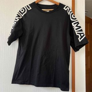 フェンディ(FENDI)のFENDI◆23SS/ROMAカプセル ブラックジャージー Tシャツ(Tシャツ/カットソー(半袖/袖なし))