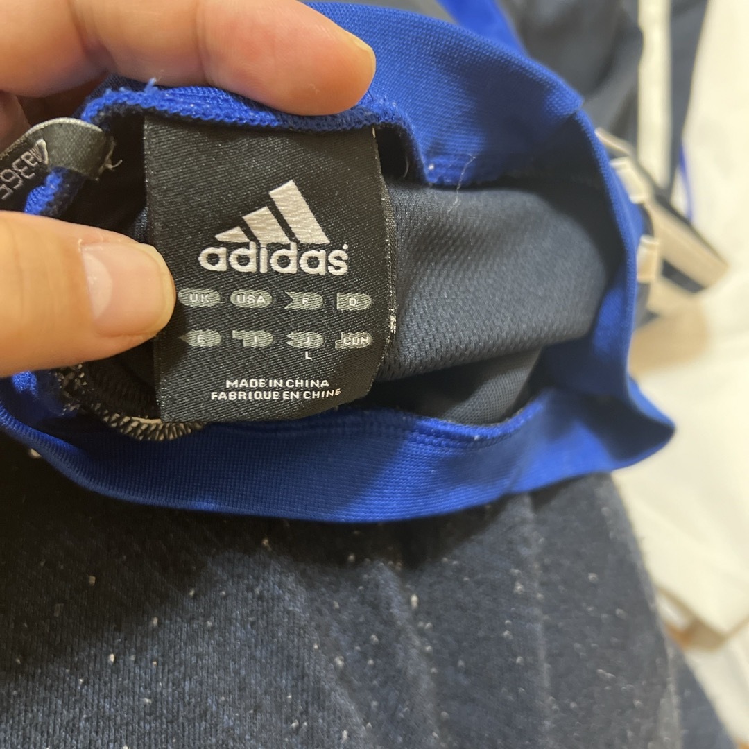 adidas(アディダス)のサッカーTシャツ2枚　Lサイズ スポーツ/アウトドアのサッカー/フットサル(ウェア)の商品写真