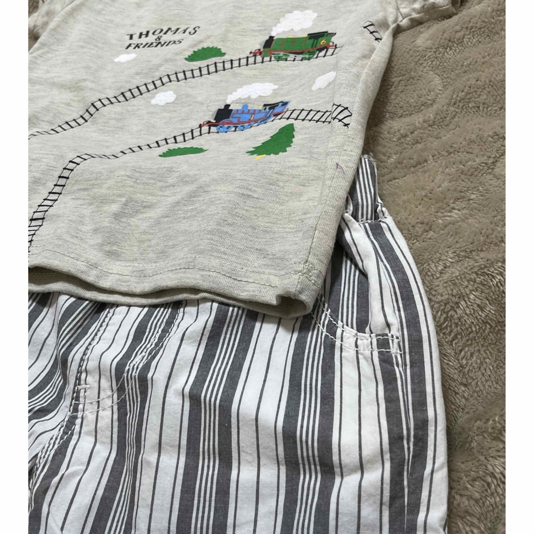 BeBe(ベベ)のトーマスTシャツとハーフパンツセット！ キッズ/ベビー/マタニティのキッズ服男の子用(90cm~)(Tシャツ/カットソー)の商品写真