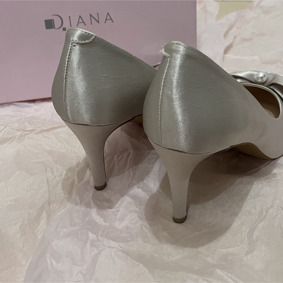 DIANA(ダイアナ)のダイアナ DIANA パールリボンパンプス レディースの靴/シューズ(ハイヒール/パンプス)の商品写真