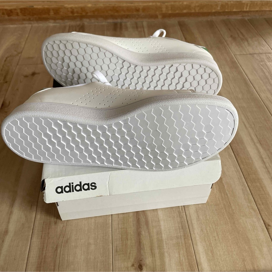 adidas(アディダス)のアディダス ADIDAS ADVANCOURT K サイズ：25.0cm カラー レディースの靴/シューズ(スニーカー)の商品写真