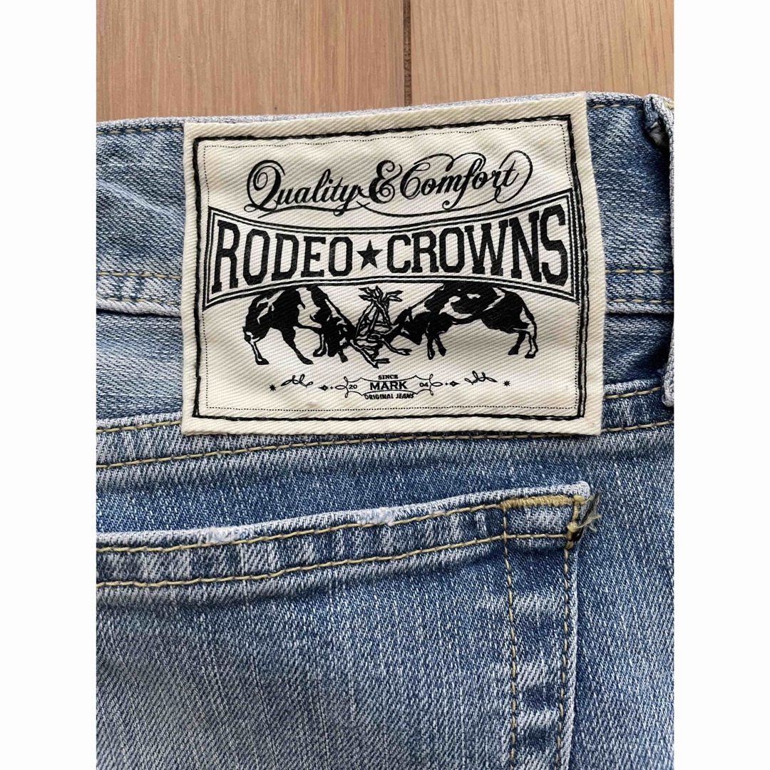 RODEO CROWNS(ロデオクラウンズ)のロデオクラウンズ　ストレートジーンズ　28インチ レディースのパンツ(デニム/ジーンズ)の商品写真