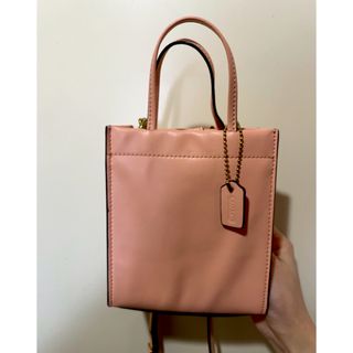 コーチ(COACH)のcoach ミニカシントート　ピンク(ショルダーバッグ)