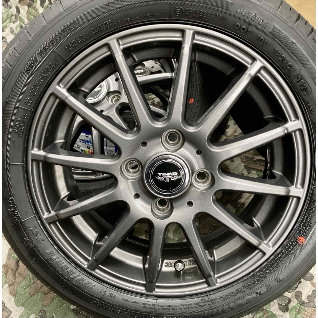 ㉒165/55R14新品タイヤ4本と中古美品ホイールとナット付き 自動車/バイクの自動車(タイヤ・ホイールセット)の商品写真