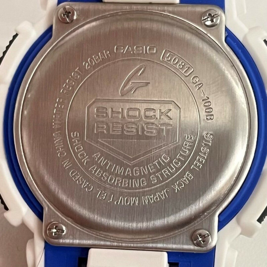 CASIO(カシオ)のCASIO G-SHOCK カシオ Gショック 腕時計 GA-100B-7AJF メンズ ホワイト ブラック 箱付 【中古品】 22403K327 メンズの時計(腕時計(アナログ))の商品写真