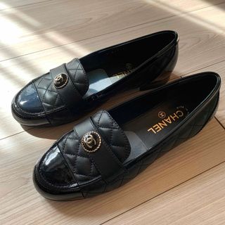 シャネル(CHANEL)の美品　シャネル　ローファー　シューズ(ローファー/革靴)