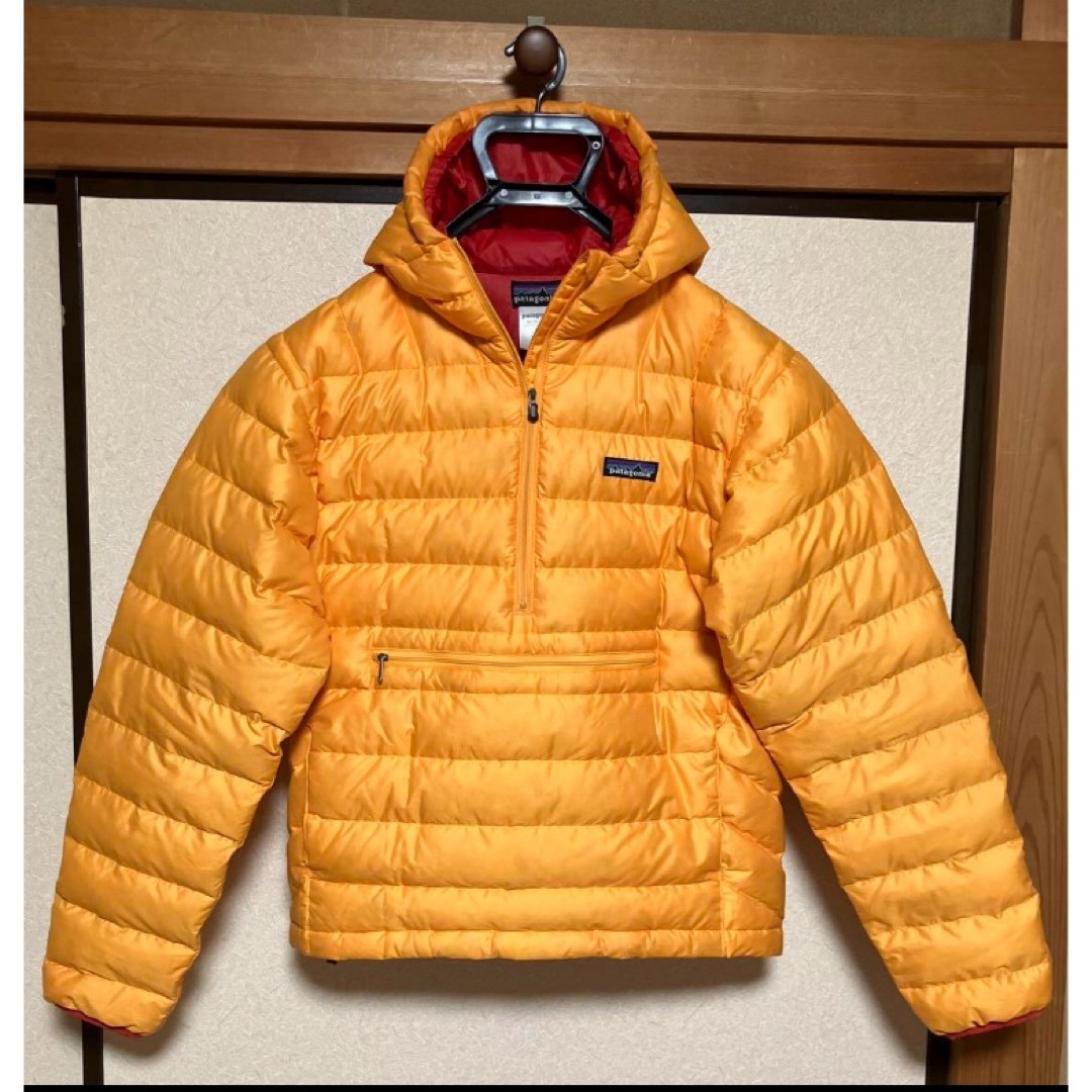 patagonia(パタゴニア)のPatagonia  ダウンセーター  フーディー プルオーバー 2007年製 メンズのジャケット/アウター(ダウンジャケット)の商品写真