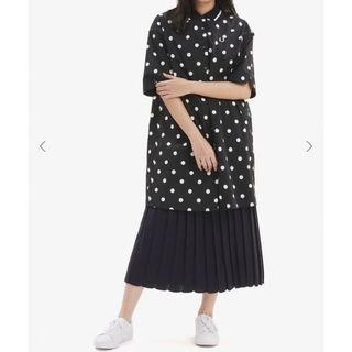 フレッドペリー(FRED PERRY)の新品 フレッドペリー ドット柄シャツドレス ワンピース ゆったりMサイズ 黒白(ひざ丈ワンピース)