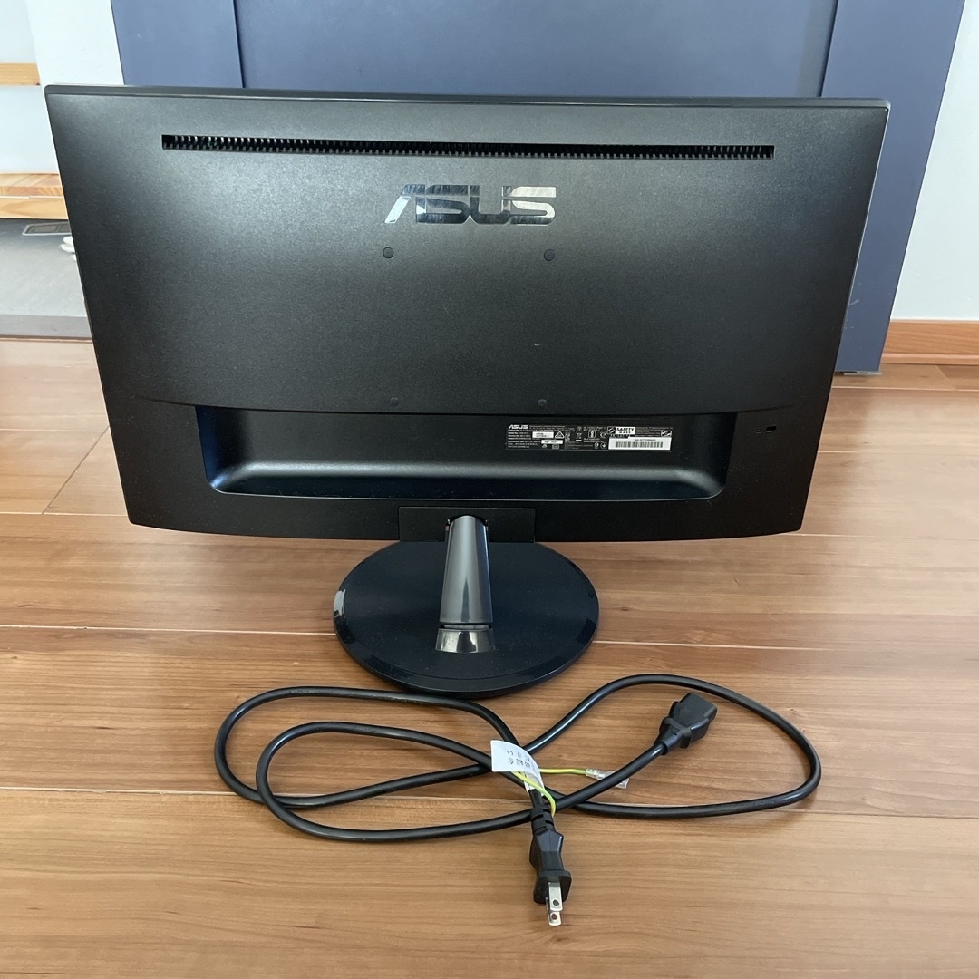 ASUS(エイスース)のASUS ゲーミングモニター　中古　75hz エンタメ/ホビーのゲームソフト/ゲーム機本体(その他)の商品写真