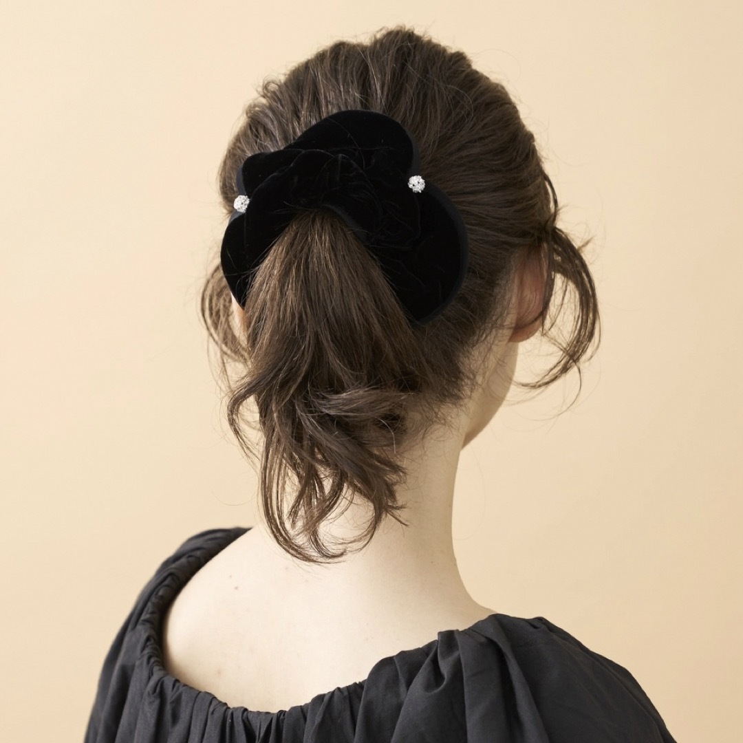アレクサンドルドゥパリ/ 考える ベロアロングシュシュ(Black) アレクサンドルドゥパリ/ 考える ベロアロングシュシュ(Black)