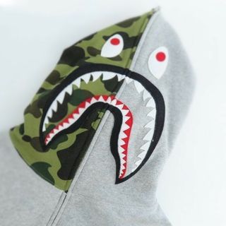 アベイシングエイプ(A BATHING APE)のアベイシングエイプ シャークパーカー初期モデル(パーカー)