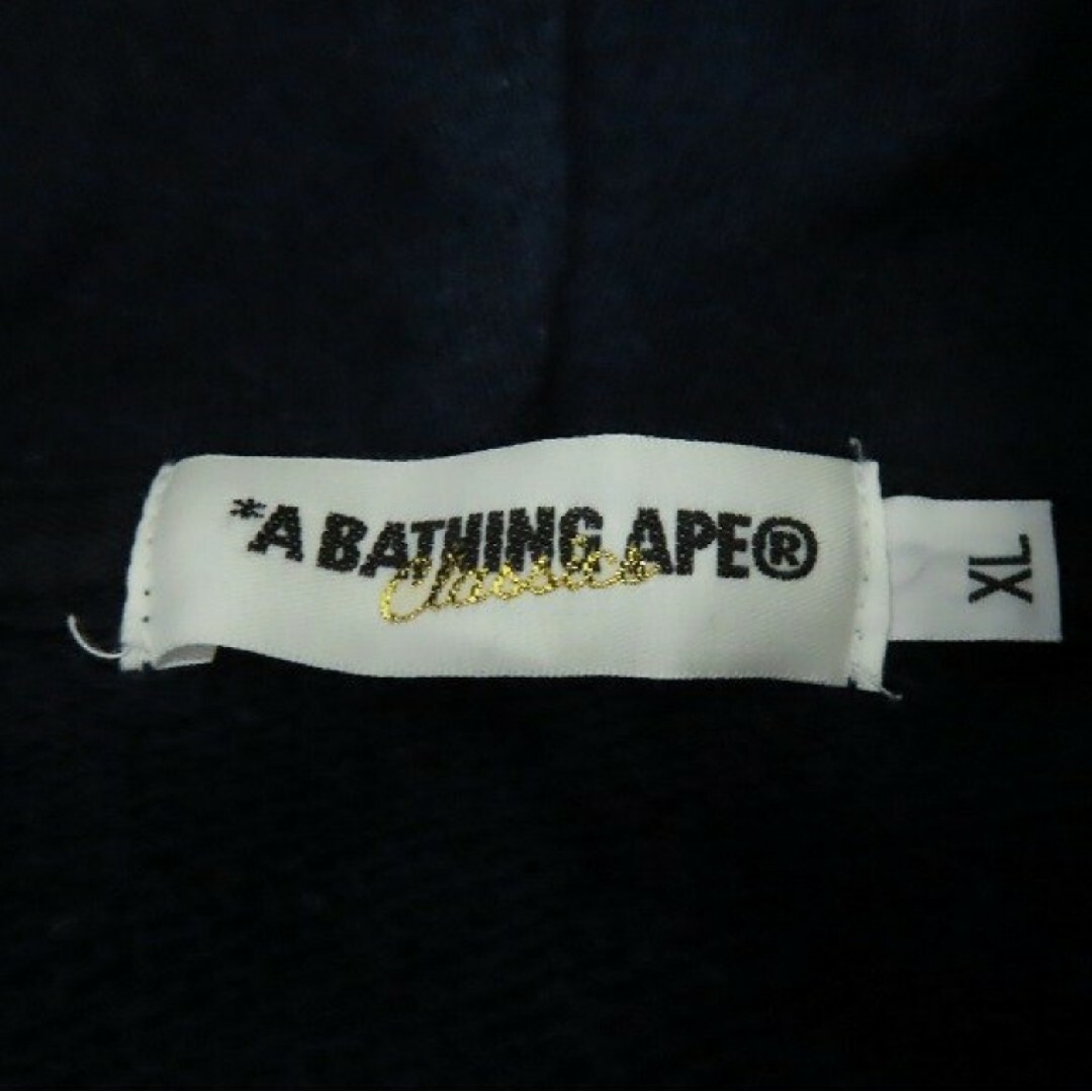 A BATHING APE(アベイシングエイプ)のアベイシングエイプ  シャーク スウェット スタジャン メンズのジャケット/アウター(スタジャン)の商品写真