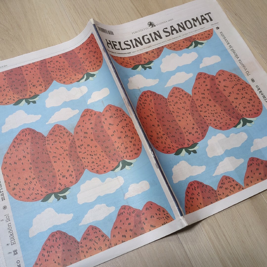 marimekko(マリメッコ)のフィンランド 日刊紙『Helsingin sanomat』 エンタメ/ホビーのコレクション(印刷物)の商品写真