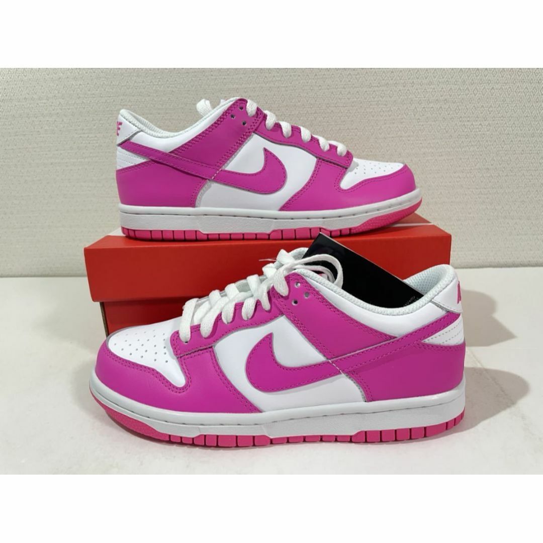 【新品 】25㎝　NIKE GS DUNK LOW ダンクロー ピンク レディースの靴/シューズ(スニーカー)の商品写真