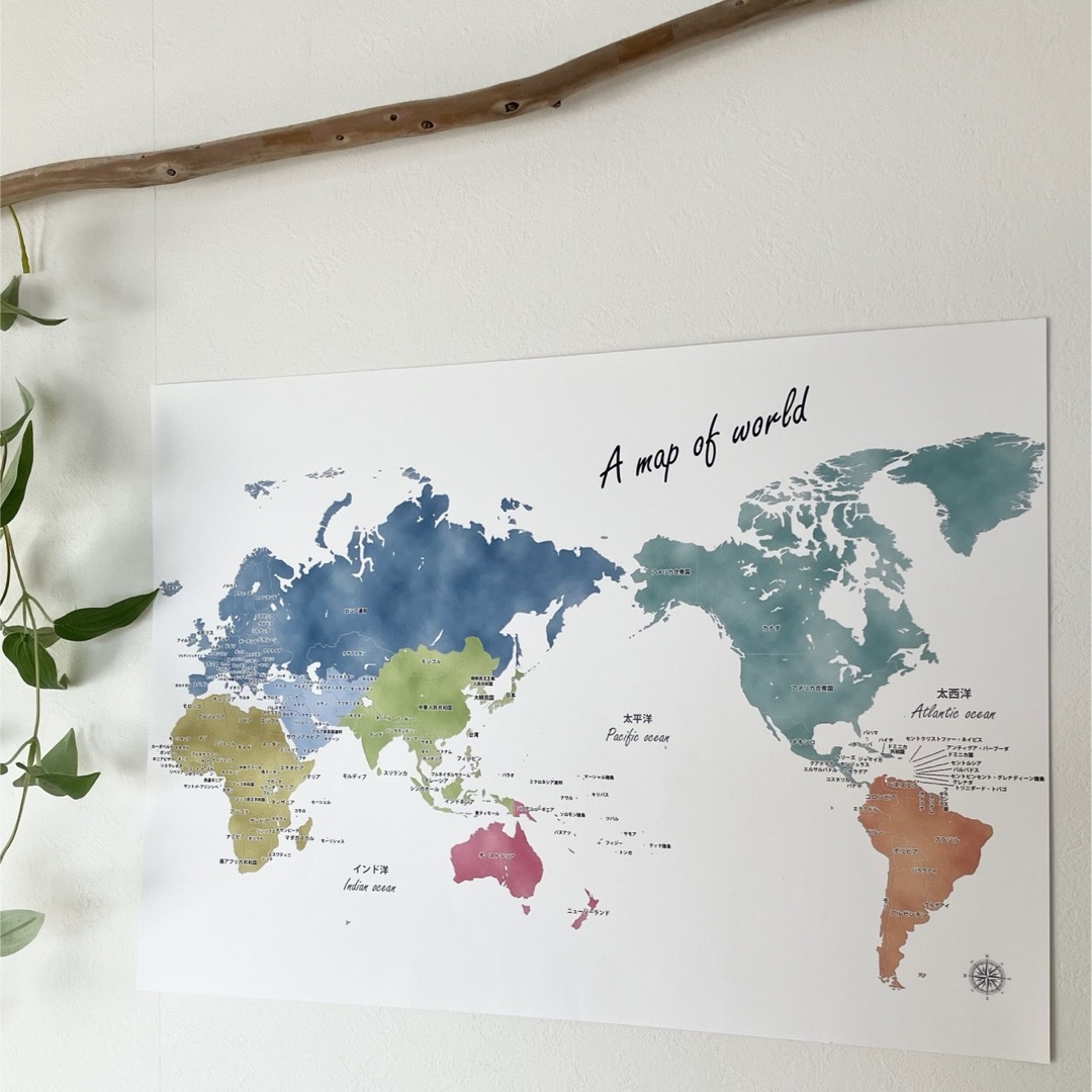世界地図ポスター　A3 エンタメ/ホビーのアート用品(絵の具/ポスターカラー)の商品写真