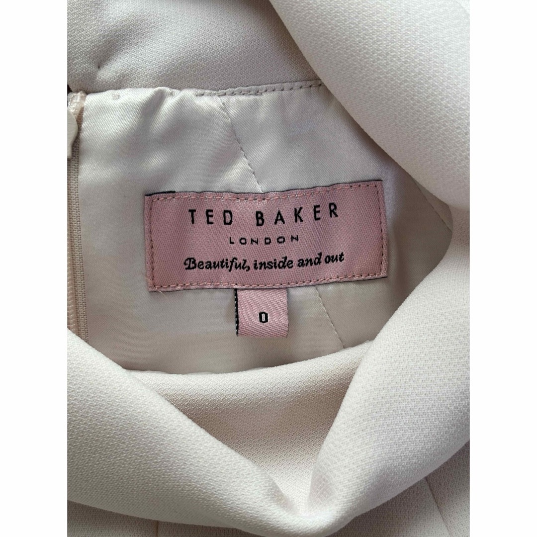 TED BAKER(テッドベイカー)のTEDBAKER ワンピース レディースのワンピース(ひざ丈ワンピース)の商品写真