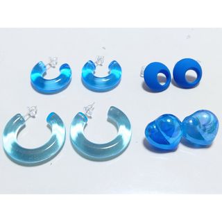 ピアス　ブルー　青　水色　フープ　リング　ハート　クリア　夏　アクリルピアス(ピアス)