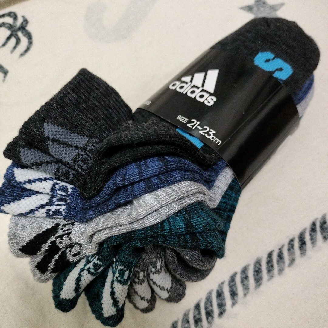 adidas(アディダス)のアディダス　adidas　ADIDAS　靴下　ソックス キッズ/ベビー/マタニティのこども用ファッション小物(靴下/タイツ)の商品写真