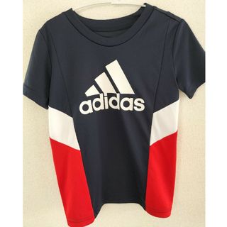 アディダス(adidas)のadidasTシャツ【１３０cm】(Tシャツ/カットソー)