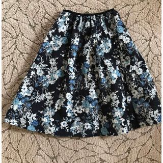 アーデム(Erdem)のERDEM アーデム 花柄  ふんわり　スカート マデレーン王女着用同柄(ひざ丈スカート)