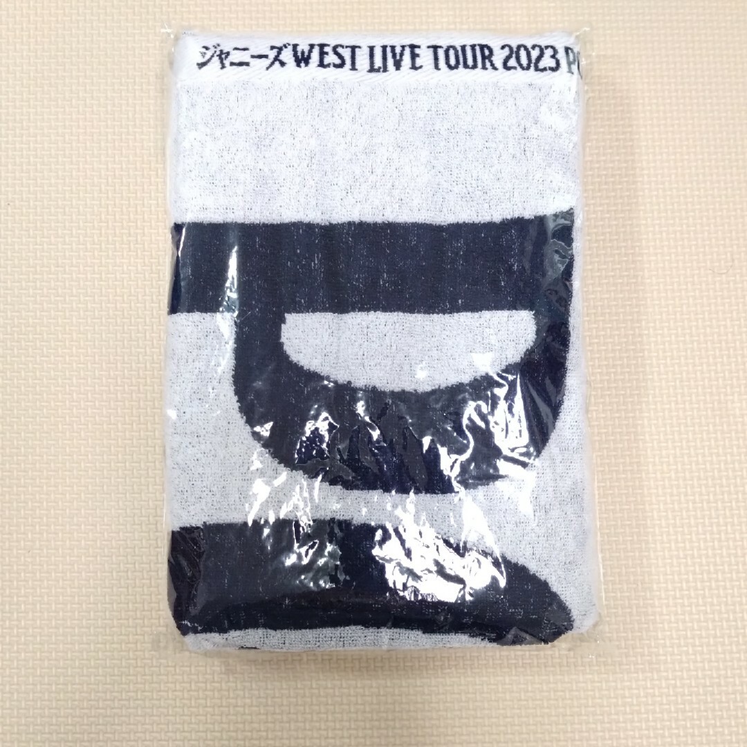 ジャニーズWEST(ジャニーズウエスト)のジャニーズWEST LIVETOUR 2023 POWER バスタオル エンタメ/ホビーのタレントグッズ(アイドルグッズ)の商品写真