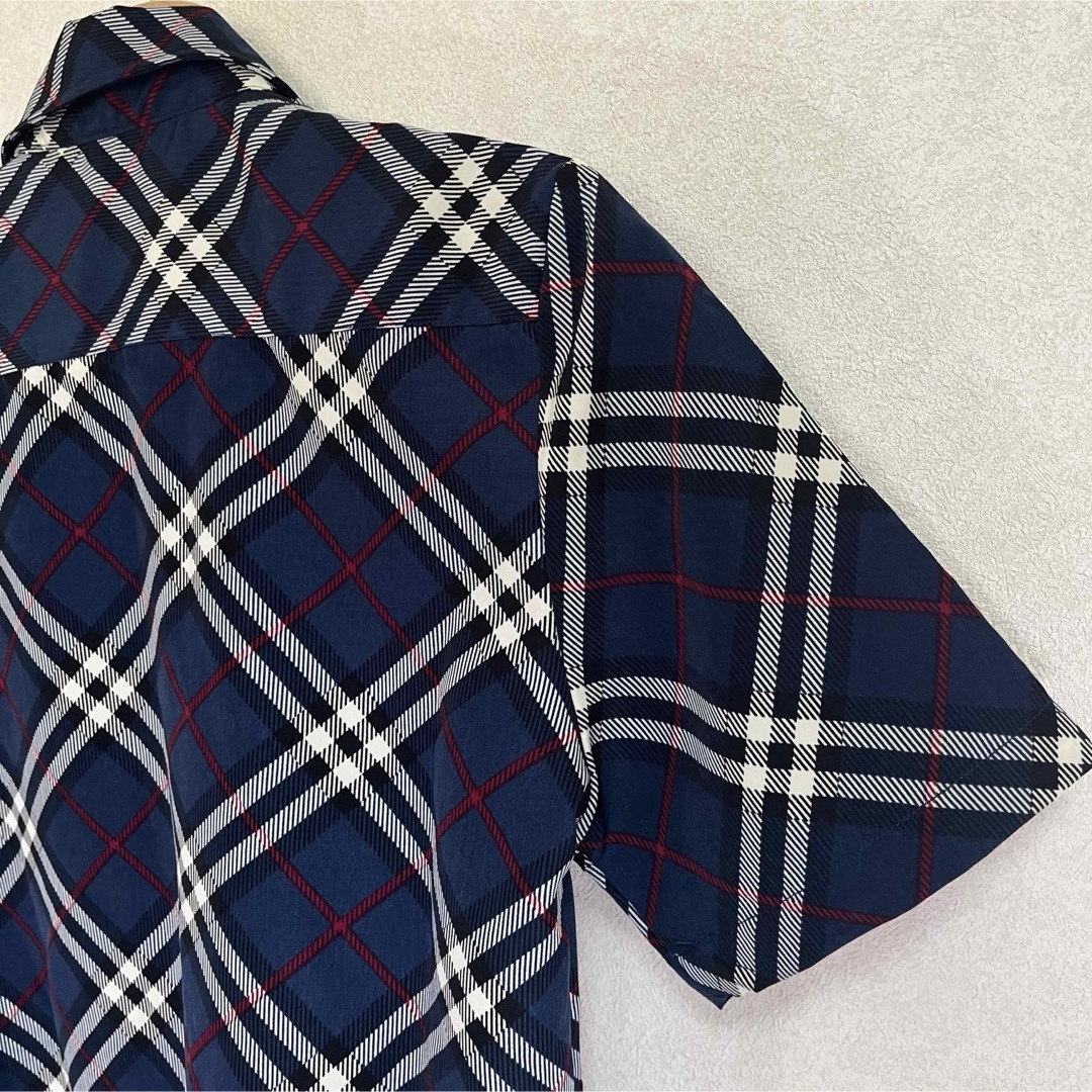 極美品　BURBERRY バーバリー チェックシャツ ネイビー　Ｌ レディースのトップス(Tシャツ(半袖/袖なし))の商品写真