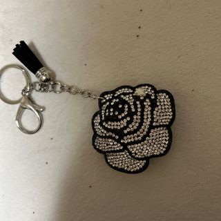 シャネル(CHANEL)のカメリアCHANEL(キーホルダー)