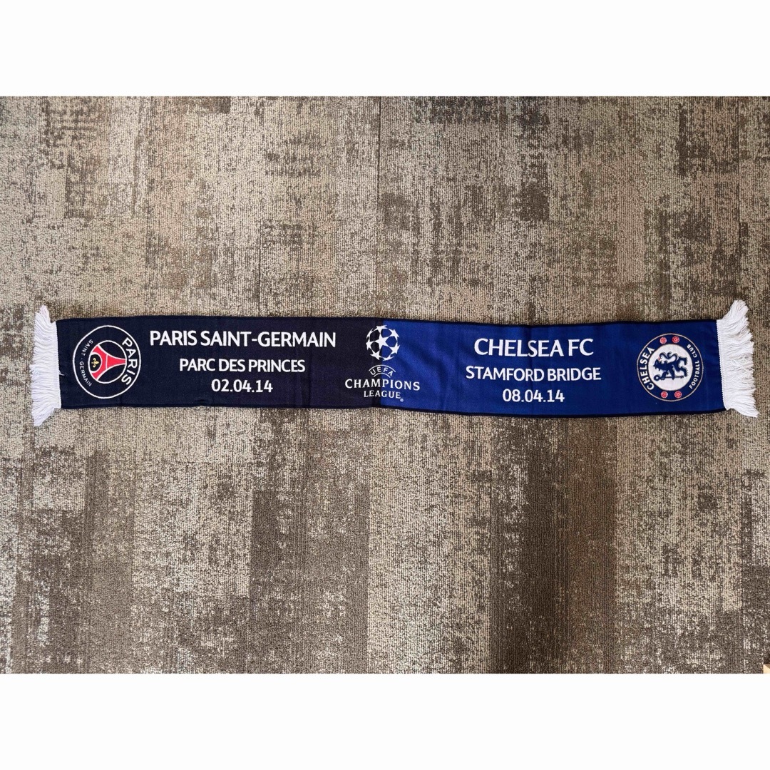 Paris Saint-Germain(パリサンジェルマン)のPSG CHELSEA CHAMPIONS LEAGUEマフラー スポーツ/アウトドアのサッカー/フットサル(記念品/関連グッズ)の商品写真